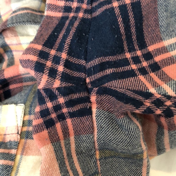 2 for $15 Very soft flannel shirt from Hollister - Picture 5 of 5